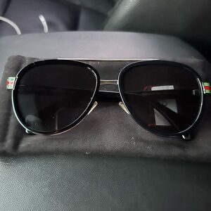 Men’s Gucci aviator sunglasses